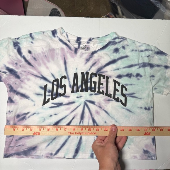 Hollister LOS ANGELES Tie Dye Wide Cropped T-Shirt Short Sleeve Size XS Spellout - Picture 4 of 5